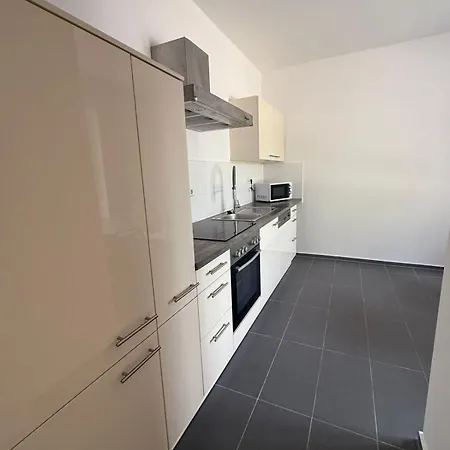 In Halle Fuer 4 Personen - Fabrikstrasse Lägenhet *