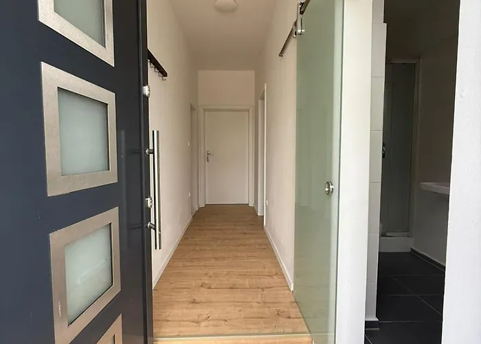 In Halle Fuer 4 Personen - Fabrikstrasse *